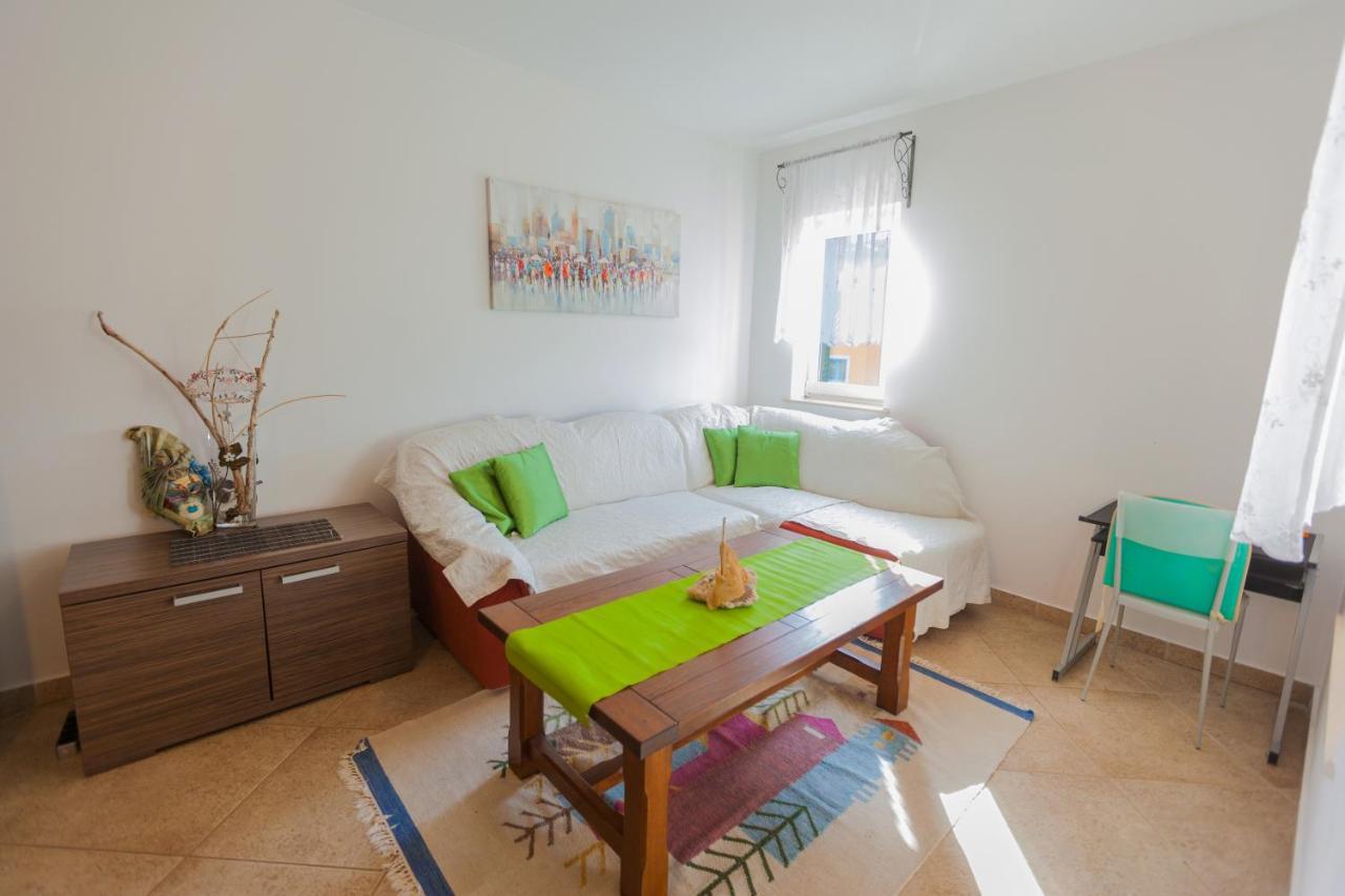 Apartman Mare Ловречица Экстерьер фото