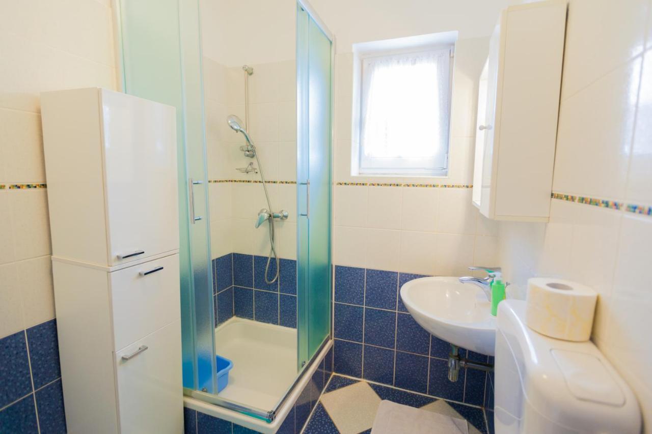 Apartman Mare Ловречица Экстерьер фото